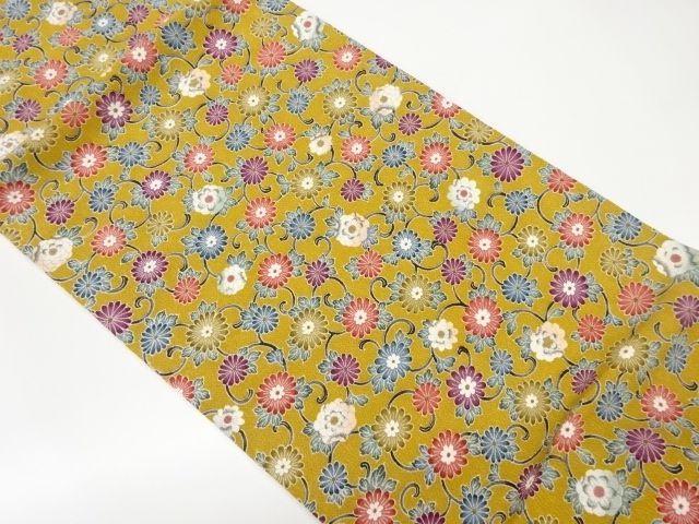 縮緬地菊唐草模様開き名古屋帯（額縁仕立て）